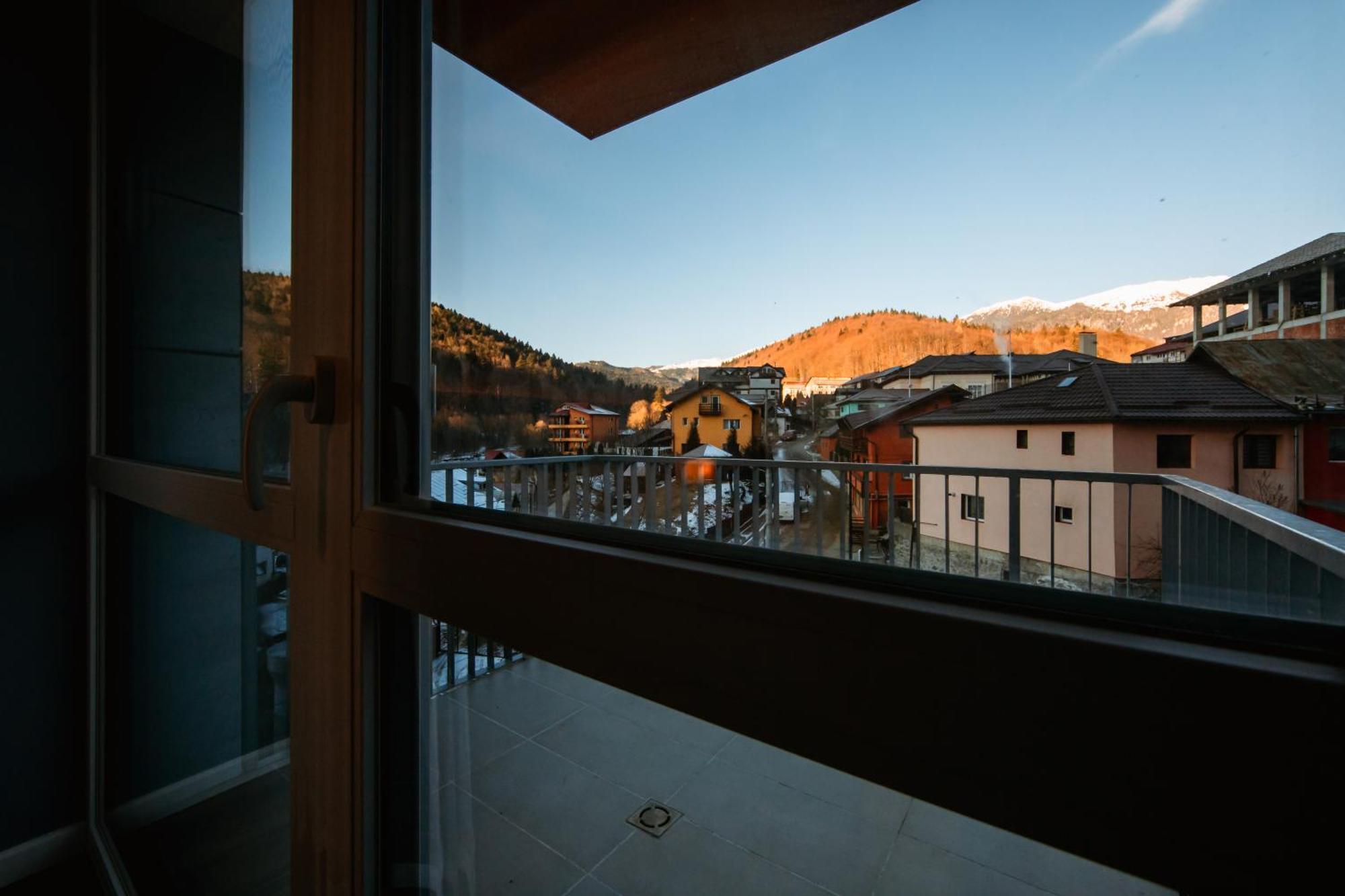 Blue Sky Studio Sinaia Ngoại thất bức ảnh